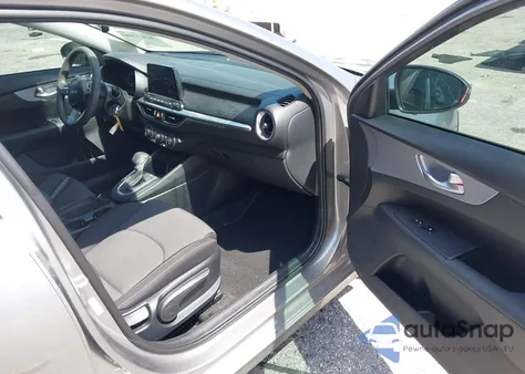 2023 Kia Forte Lxs z USA, uszkodzony, nr VIN 3KPF24AD1PE592314